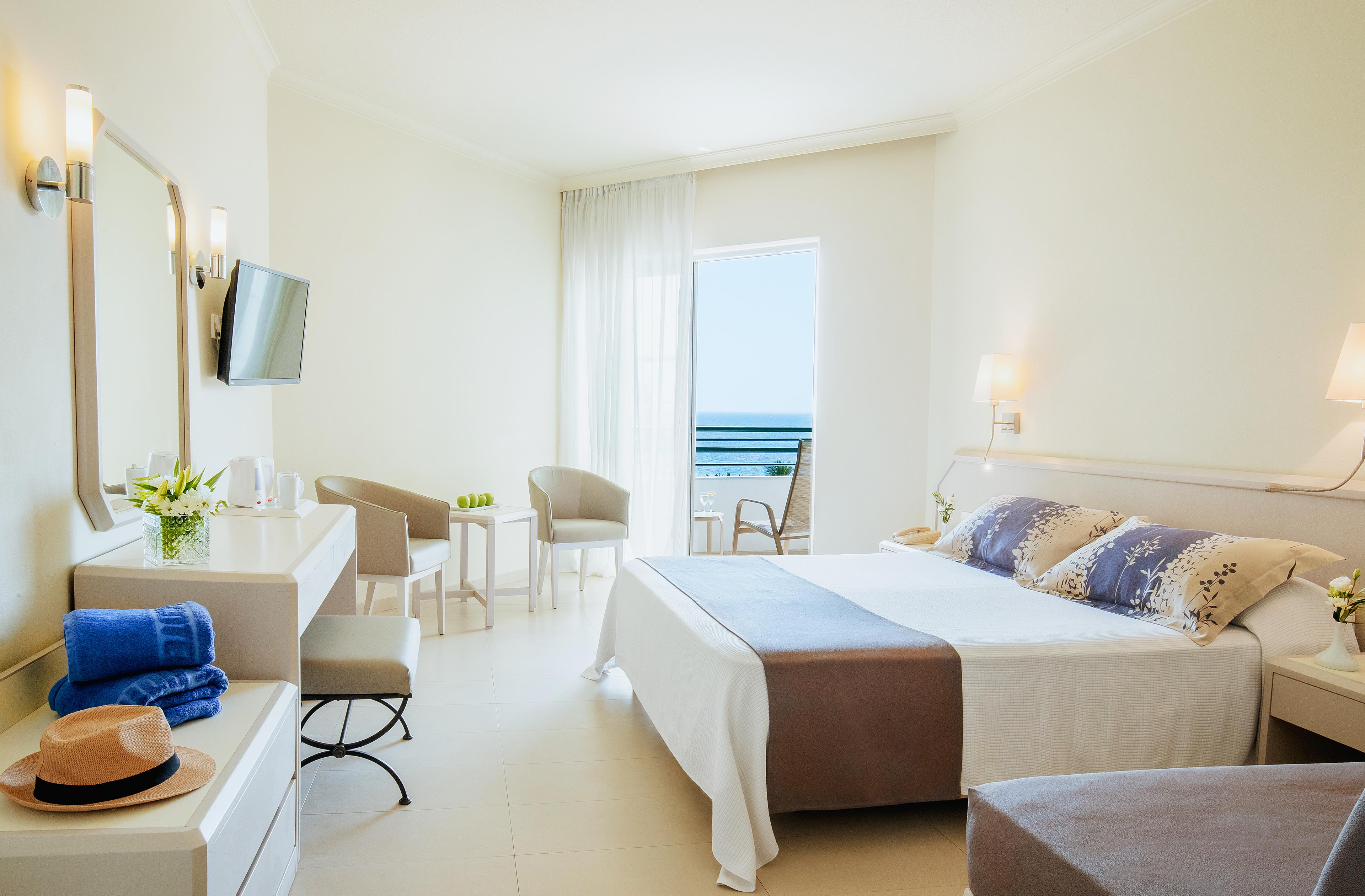 Louis Imperial Beach Paphos Ngoại thất bức ảnh
